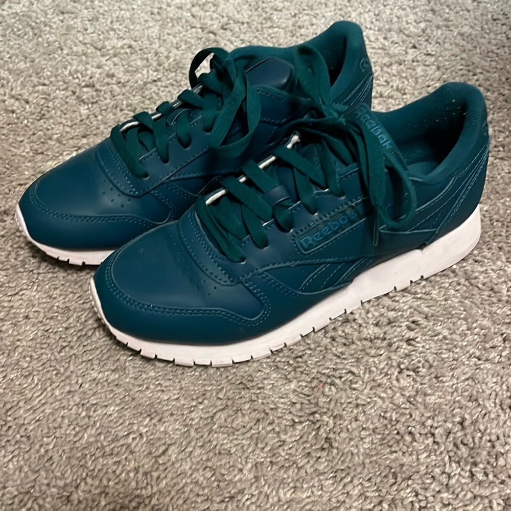 Womens Reeboks